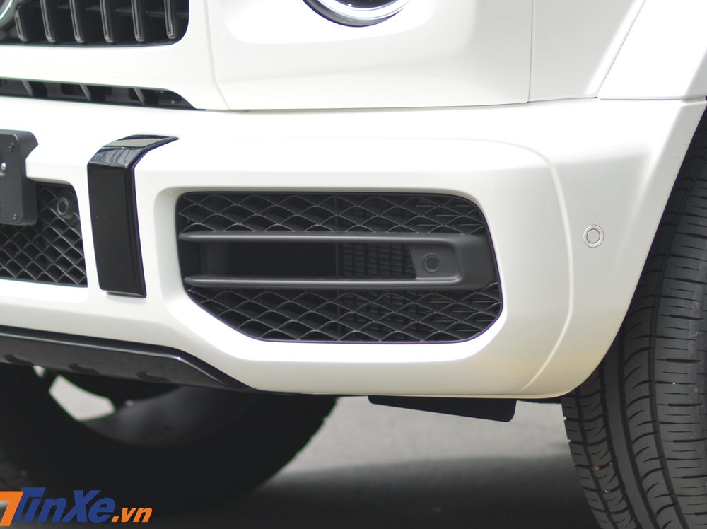 Hốc gió trước của Hốc gió trước của ông vua địa hình Mercedes-AMG G63 Edition 1 cũng thiết kế lại so với bản cũ