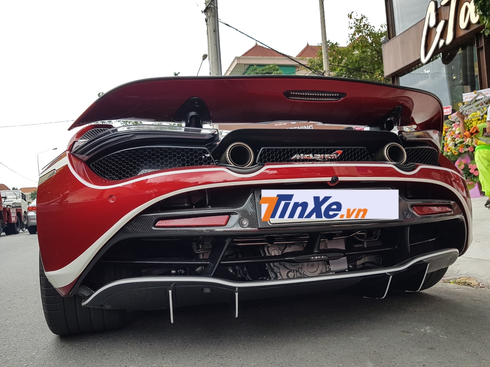 siêu xe McLaren 720S có thể tăng tốc từ vị trí xuất phát lên 100 km/h chỉ trong thời gian 2,9 giây siêu xe McLaren 720S có thể tăng tốc từ vị trí xuất phát lên 100 km/h chỉ trong thời gian 2,9 giây