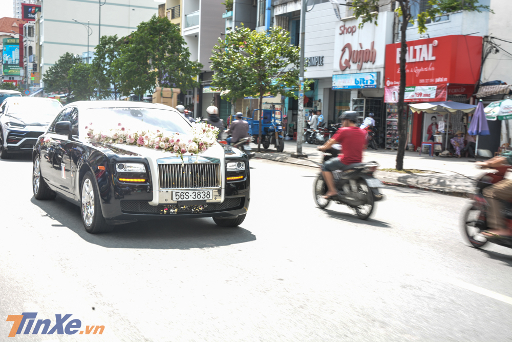 Biển số trên chiếc xe siêu sang Rolls-Royce Ghost của Minh Biển số trên chiếc xe siêu sang Rolls-Royce Ghost của Minh Nhựa còn mang hàm ý là tam phát