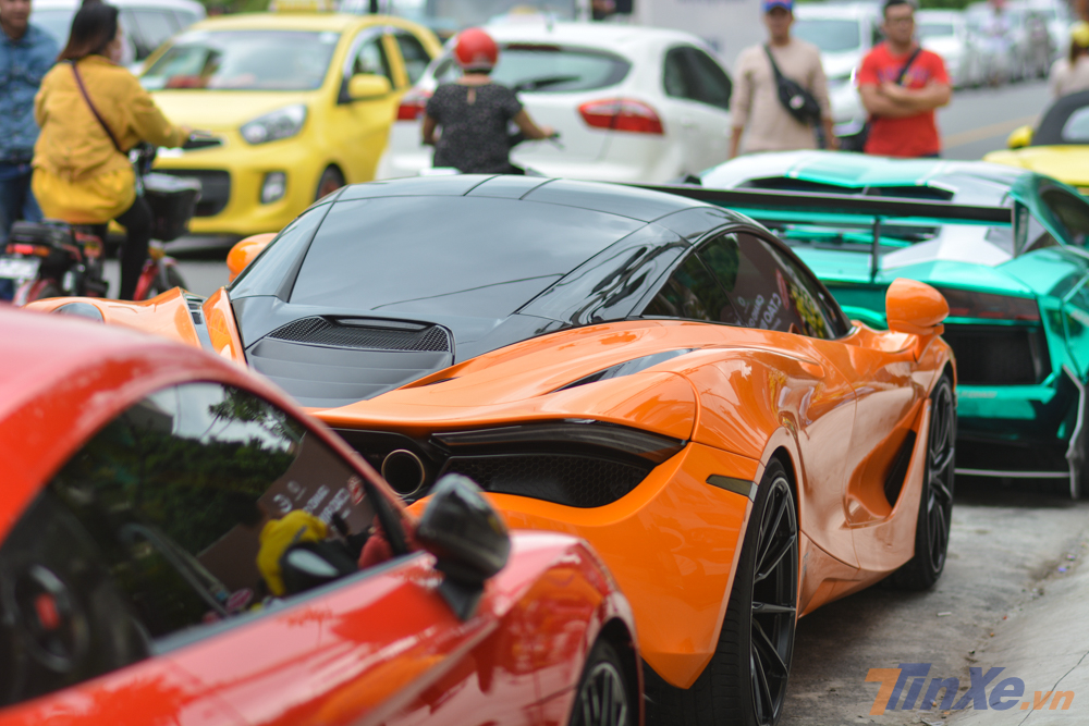 Ngoài bộ mâm HRE mới độ, ngoại thất siêu xe McLaren 720S của Cường Đô-la không có bất cứ nâng cấp nào ở body kit