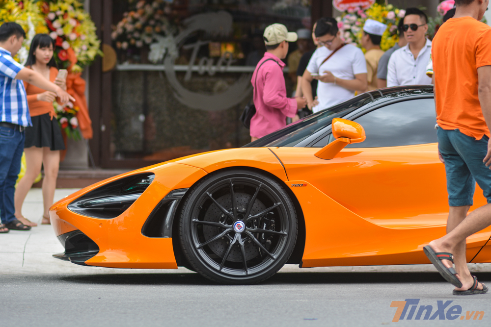 La-zăng độ trên siêu xe McLaren 720S màu cam của Cường Đô-la nằm trong bộ sưu tập mâm P1SC rất nổi tiếng của thương hiệu HRE