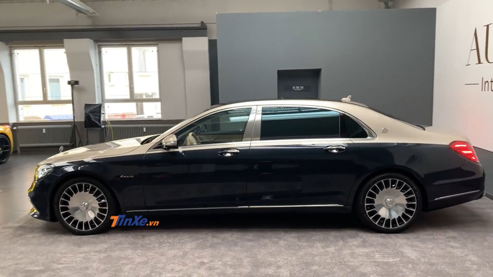 Giá lăn bánh dự kiến của Maybach S560 rơi vào khoảng 12,5 tỷ đồng Giá lăn bánh dự kiến của Maybach S560 rơi vào khoảng 12,5 tỷ đồng