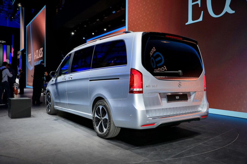 Đuôi xe Mercedes-Benz EQV 2020