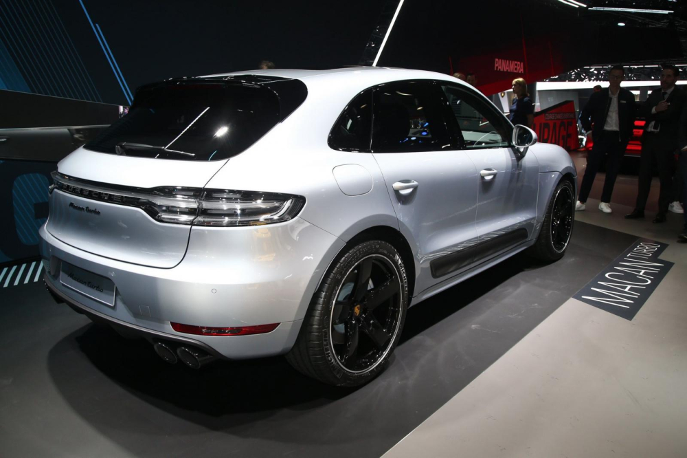 Mặt đèn hậu của Porsche Macan Turbo 2020 Mặt đèn hậu của Porsche Macan Turbo 2020