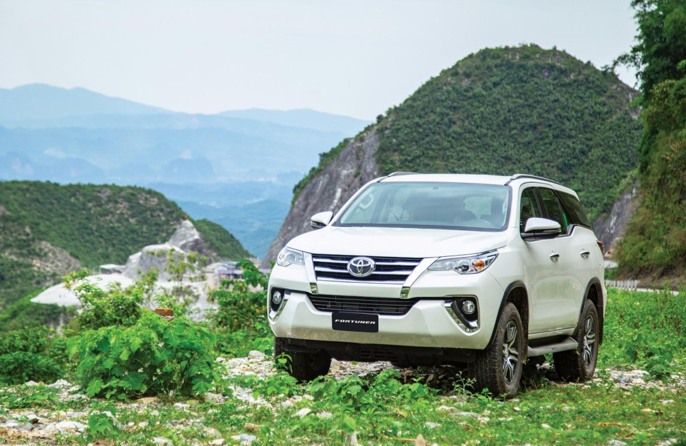 Sức bán của Toyota Fortuner trong tháng 8 giảm mạnh dù đã được đại lý ưu đãi giảm giá tới 60 triệu đồng Sức bán của Toyota Fortuner trong tháng 8 giảm mạnh dù đã được đại lý ưu đãi giảm giá tới 60 triệu đồng
