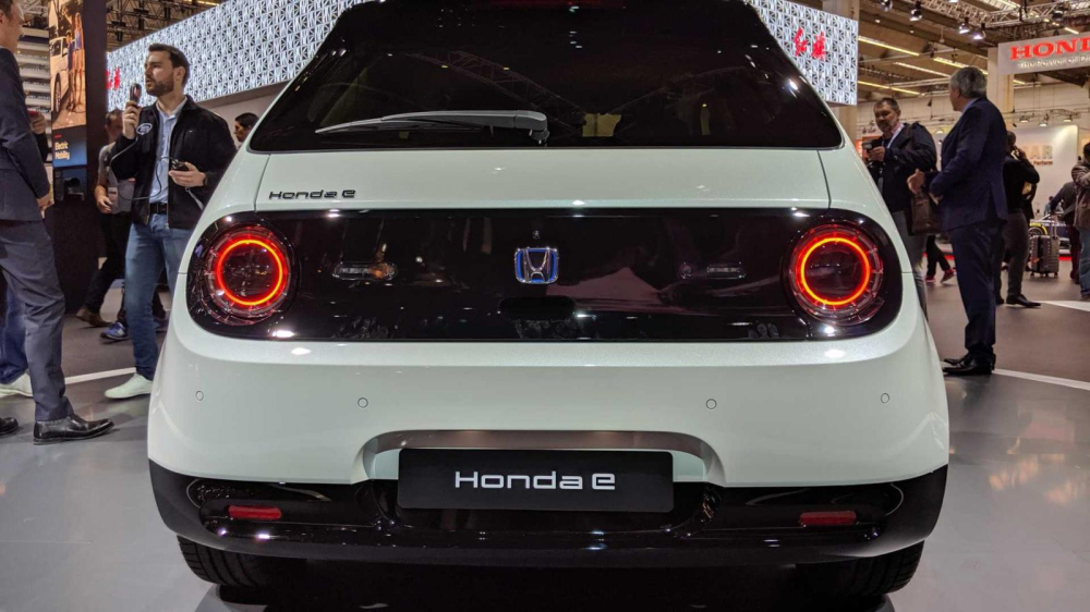 Honda e sở hữu mô-tơ điện có 2 mức công suất Honda e sở hữu mô-tơ điện có 2 mức công suất