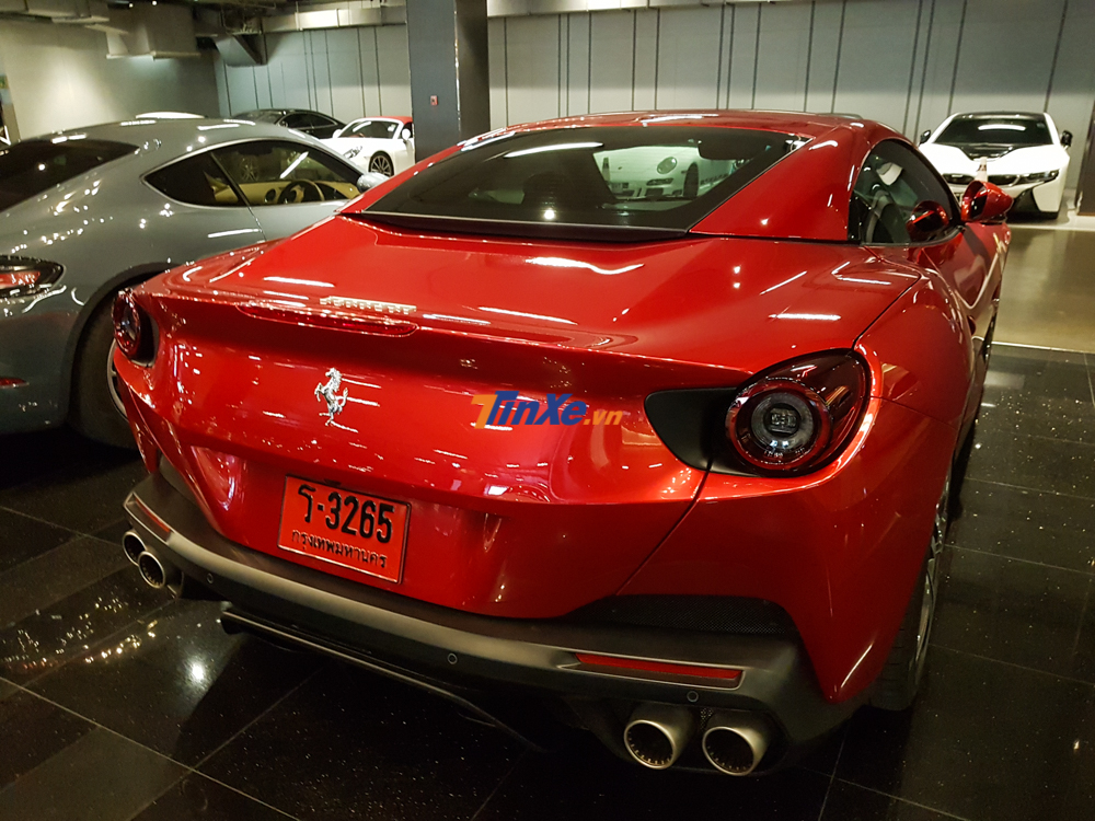 Hãng Ferrari đã trình làng mẫu siêu xe mui trần hoàn toàn mới mang tên gọi Portofino vào tháng 9/2017 tại triển lãm xe Frankfurt