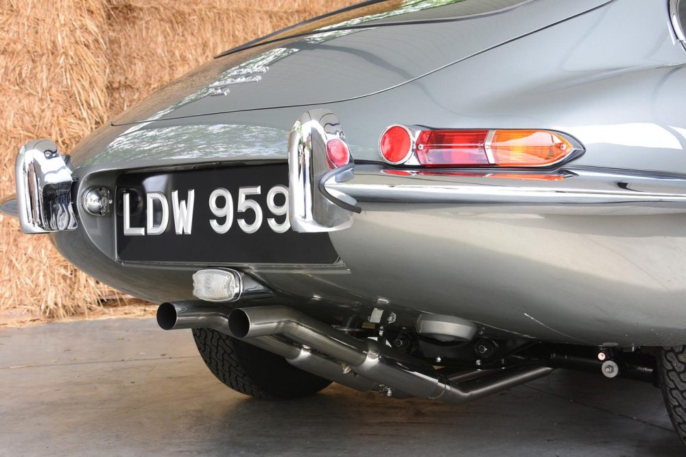 Chiếc Jaguar E-Type được định gi&aacute; kh&aacute; cao sau qu&aacute; tr&igrave;nh phục chế
