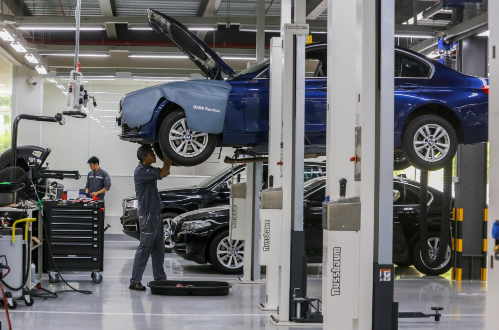 Khách hàng của BMW tại Việt Nam sẽ được chăm sóc, tư vấn theo đúng tiêu chuẩn BMW toàn cầu.