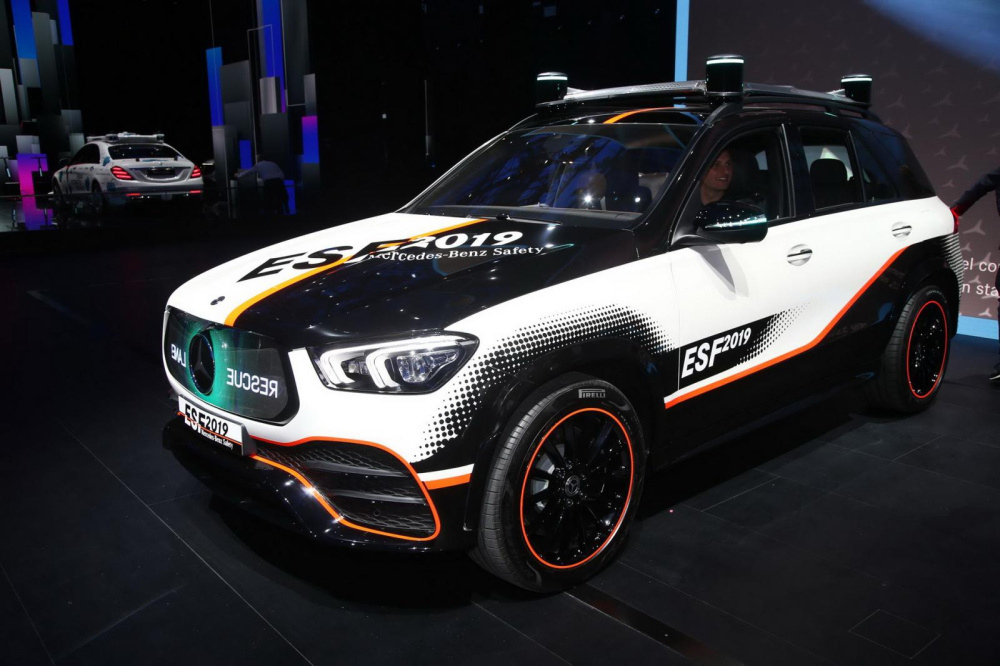 Mercedes-Benz ESF 2019 mang vai trò phương tiện thử nghiệm các tính năng an toàn mới