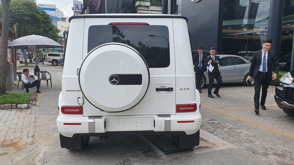 Mercedes-Benz Việt Nam chỉ phân phối chính hãng dòng xe Mercedes-AMG G63 2019, phiên bản đặc biệt Mercedes-AMG G63 2019 Edition 1 2019 không được phân phối Mercedes-Benz Việt Nam chỉ phân phối chính hãng dòng xe Mercedes-AMG G63 2019, phiên bản đặc biệt Mercedes-AMG G63 2019 Edition 1 2019 không được phân phối