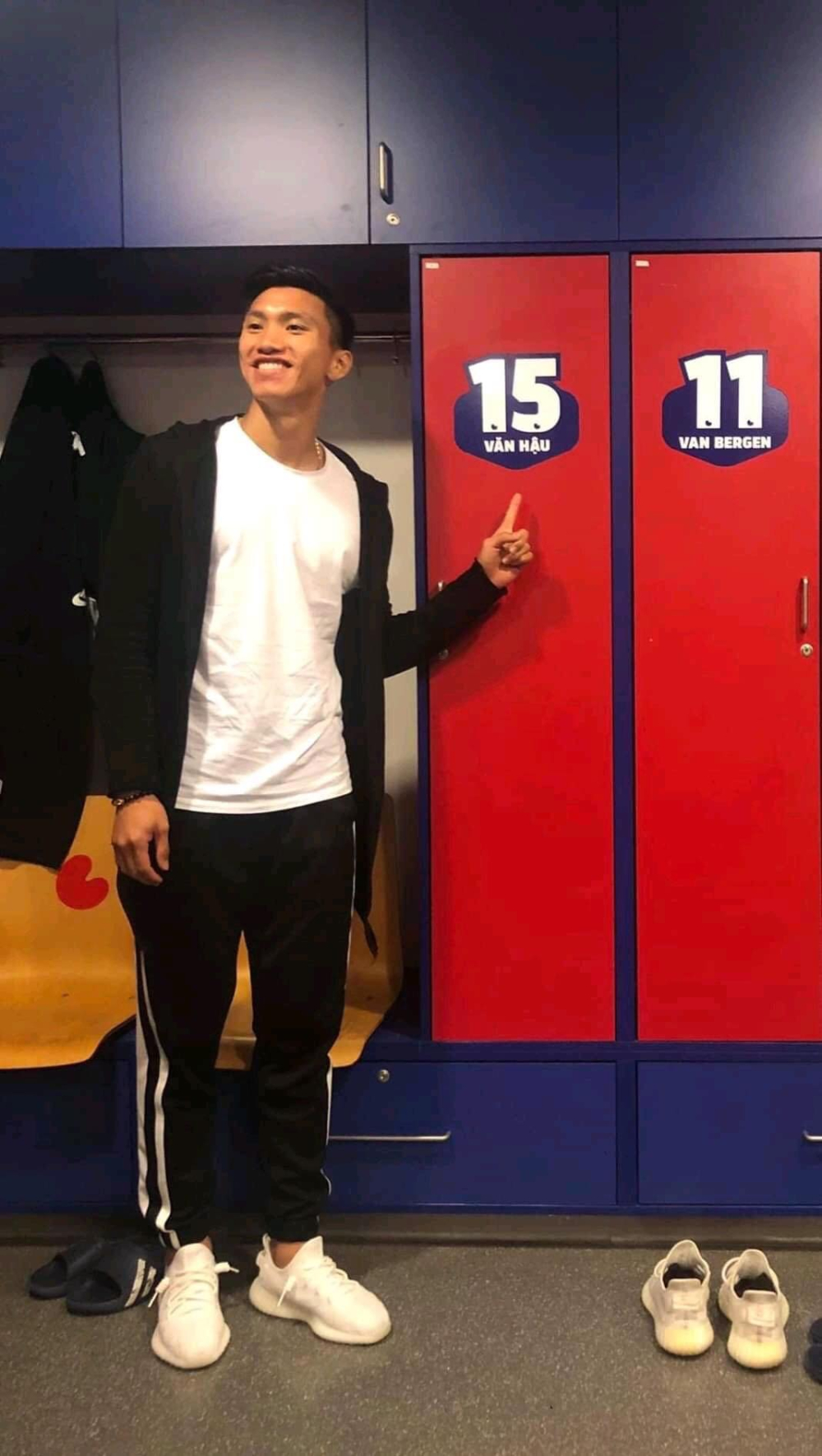 Đoàn Văn Hậu không chỉ là một trong những cầu thủ có mức lương cao nhất tại CLB SC Heerenveen mà còn là chân sút có giá trị chuyển nhượng cao nhất lịch sử bóng đá Việt Nam