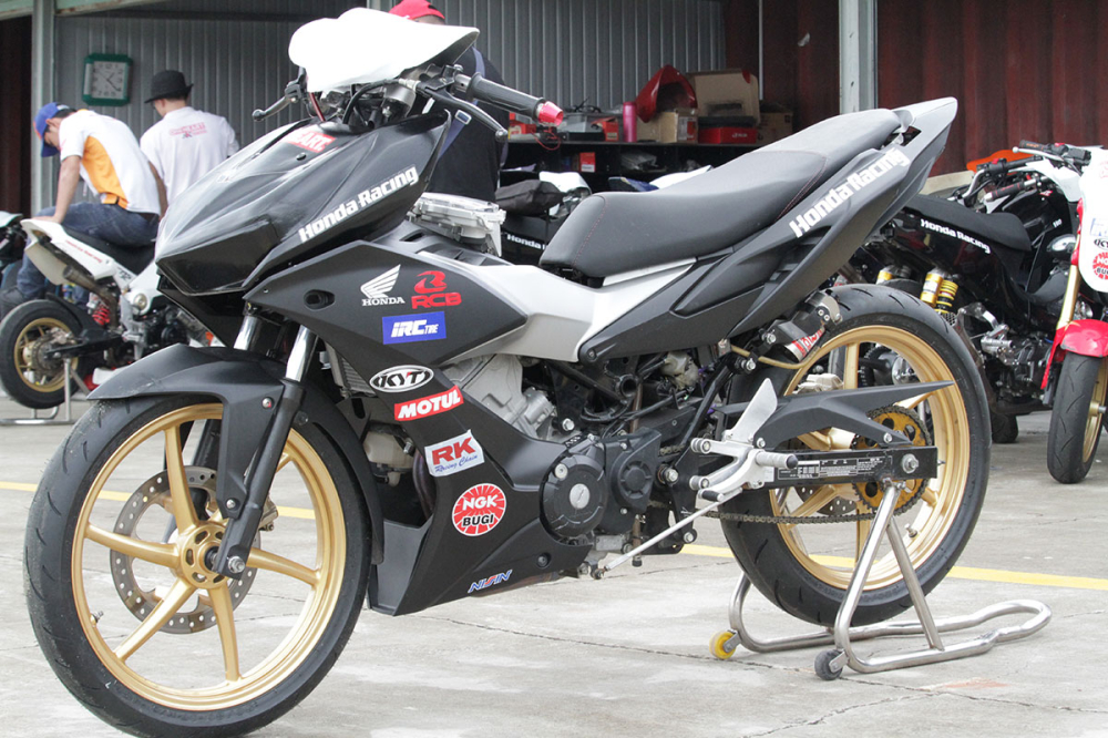 Honda Winner X được hiệu chỉnh so với Winner X nguy&ecirc;n bản