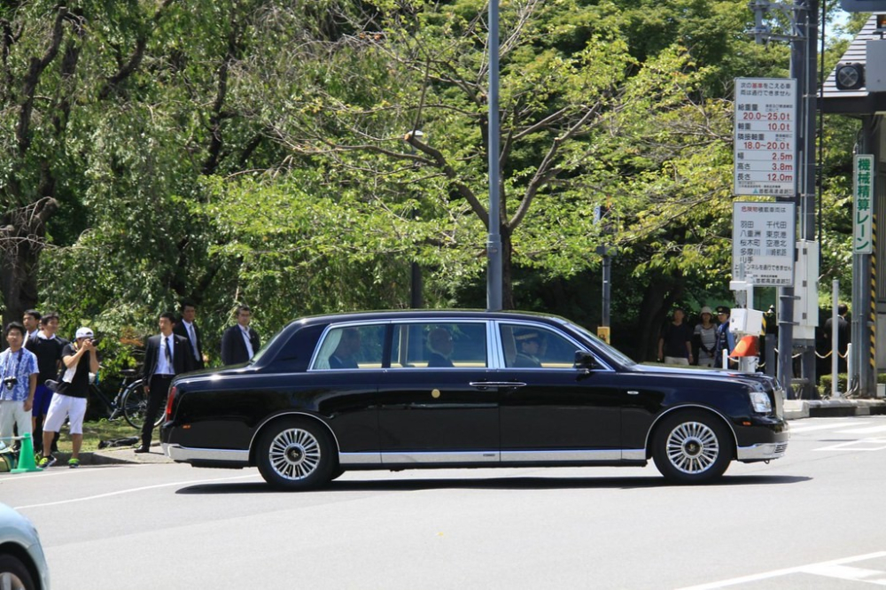 Chiếc Toyota Century Royal cũ chở Nhật hoàng Akihito trong lễ đăng quang hồi tháng 5