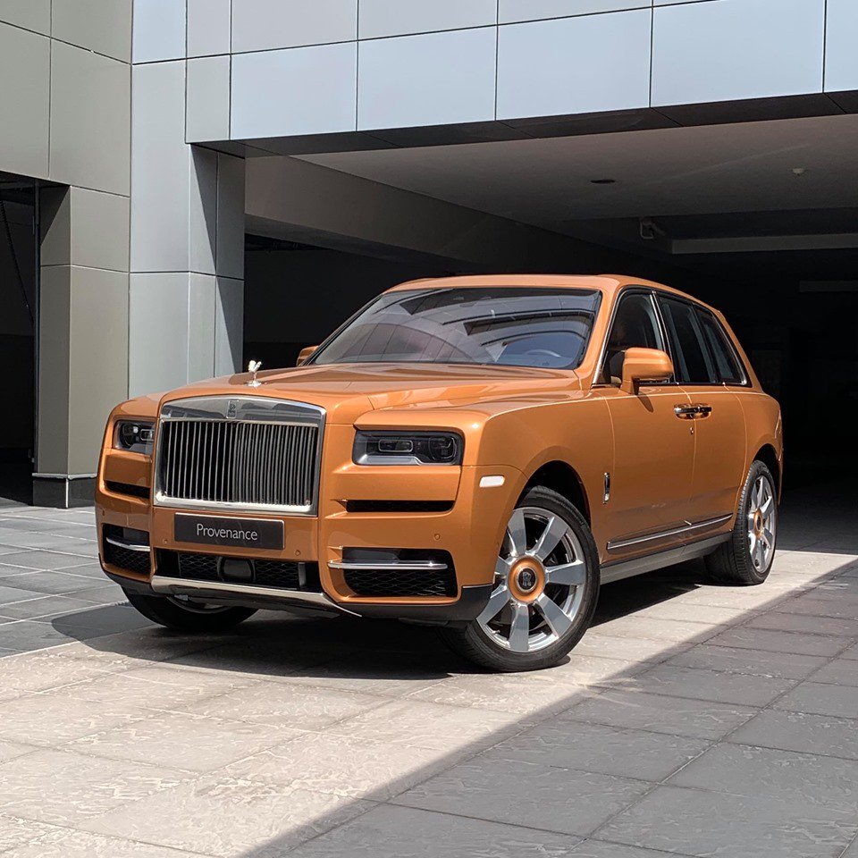 SUV siêu sang Rolls-Royce Cullinan màu siêu độc của giới nhà giàu Trung Đông