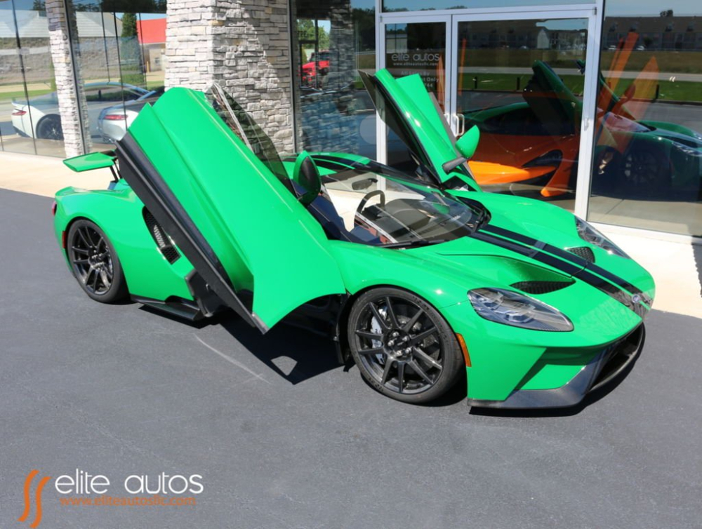 M&agrave;u sơn của chiếc Ford GT 2017 n&agrave;y c&oacute; t&ecirc;n gọi Atlas Green
