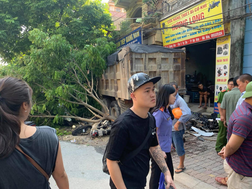 Hiện trường vụ tai nạn liên hoàn tại Bắc Ninh