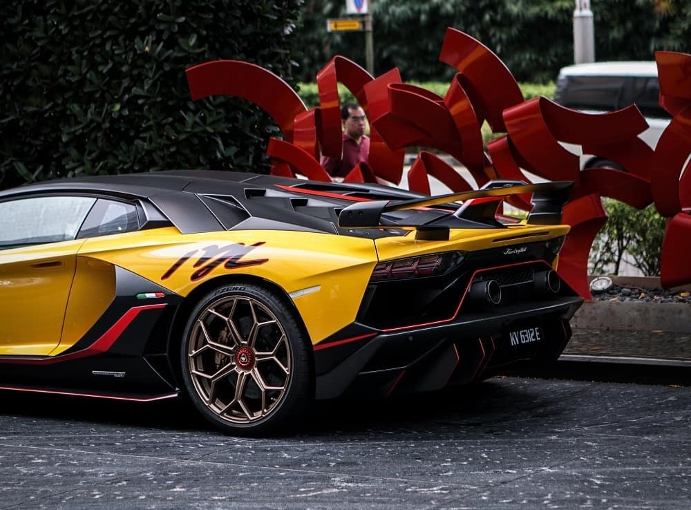 Ký hiệu ML được cho viết tắt từ Malaysia của đại gia này cũng xuất hiện trên Lamborghini Aventador SVJ 63 Ký hiệu ML được cho viết tắt từ Malaysia của đại gia này cũng xuất hiện trên Lamborghini Aventador SVJ 63