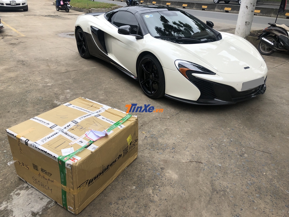 McLaren 650S Spider l&uacute;c c&ograve;n nguy&ecirc;n bản c&ugrave;ng th&ugrave;ng h&agrave;ng chứa bản độ của m&igrave;nh