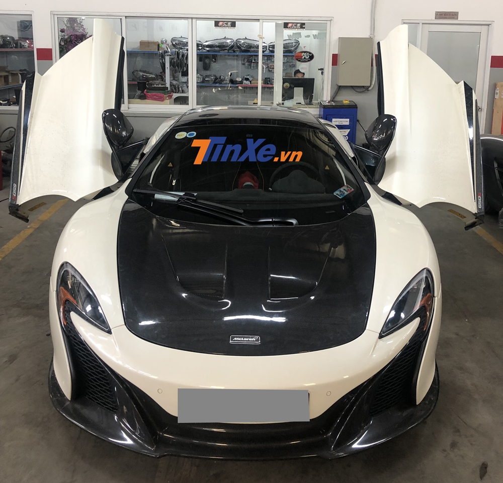 Đ&acirc;y l&agrave; chiếc McLaren 650S Spider độ nắp cap&ocirc; McLaren P1 độc nhất Việt Nam