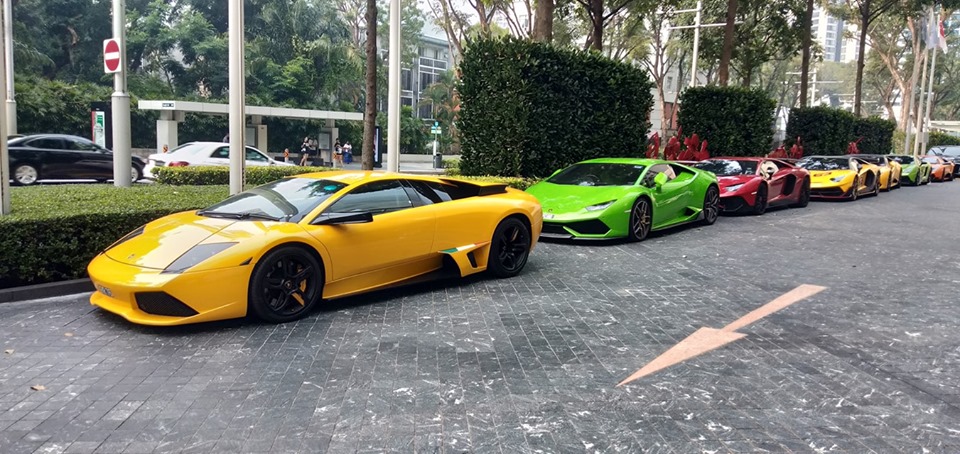 Dàn siêu xe Lamborghini của giới nhà giàu Malaysia sang Singapore xem đua xe F1