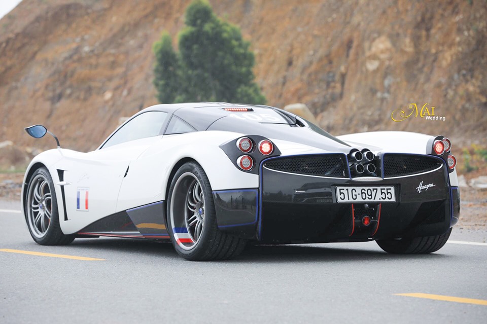 Pagani Huayra của Minh Nhựa chỉ có 100 chiếc trên thế giới