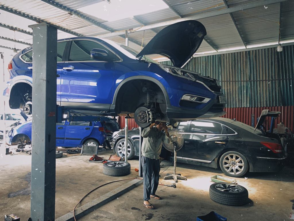 Kiểm tra xe cẩn thận trước khi khởi h&agrave;nh để đảm bảo an to&agrave;n cho cả chuyến đi