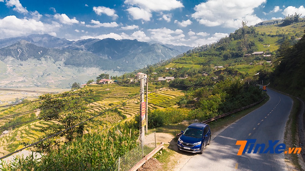 Honda CR-V đổ đ&egrave;o Khau Phạ