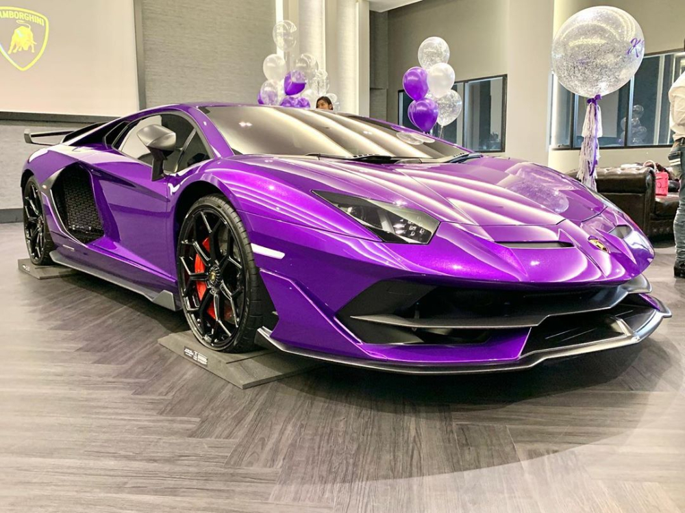 Lamborghini Aventador SVJ mang màu Viola Aletheia Lamborghini Aventador SVJ mang màu Viola Aletheia