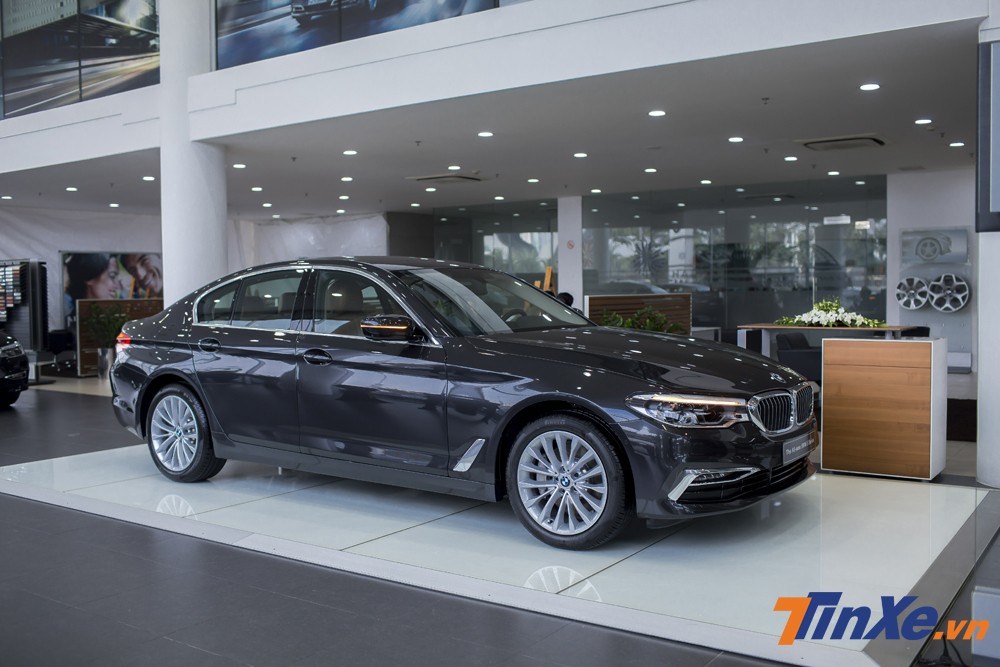 BMW 5-Series đang c&oacute; ưu đ&atilde;i giảm gi&aacute; tới 230 triệu đồng
