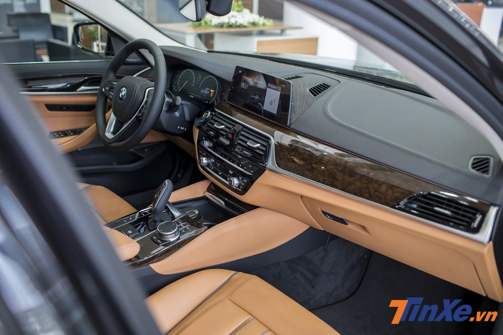 Nội thất của BMW 5-Series