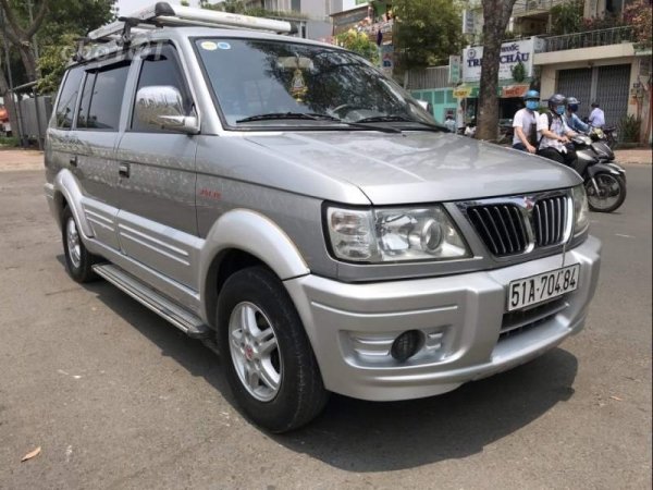 Mitsubishi Jolie 2003 hiện đang được b&aacute;n lại với mức gi&aacute; khoảng 120 triệu đồng tr&ecirc;n thị trường xe cũ
