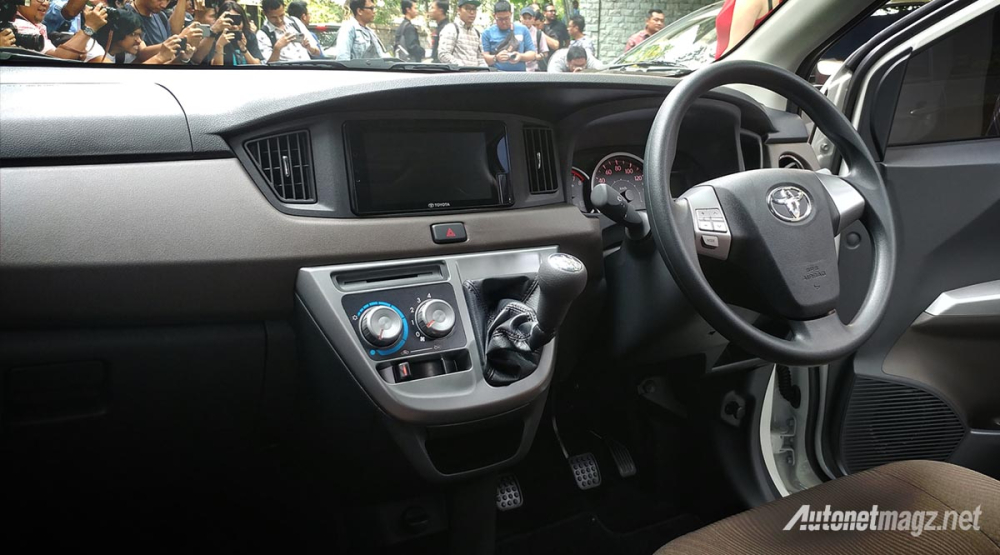 Nội thất b&ecirc;n trong Toyota Calya 2020 tại Indonesia