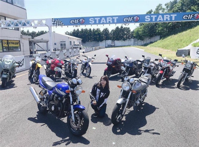 Vui th&iacute;ch b&ecirc;n d&agrave;n xe Honda
