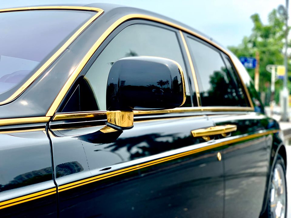 C&aacute;c thanh nẹp mạ cr&ocirc;m đều được mạ v&agrave;ng 24k