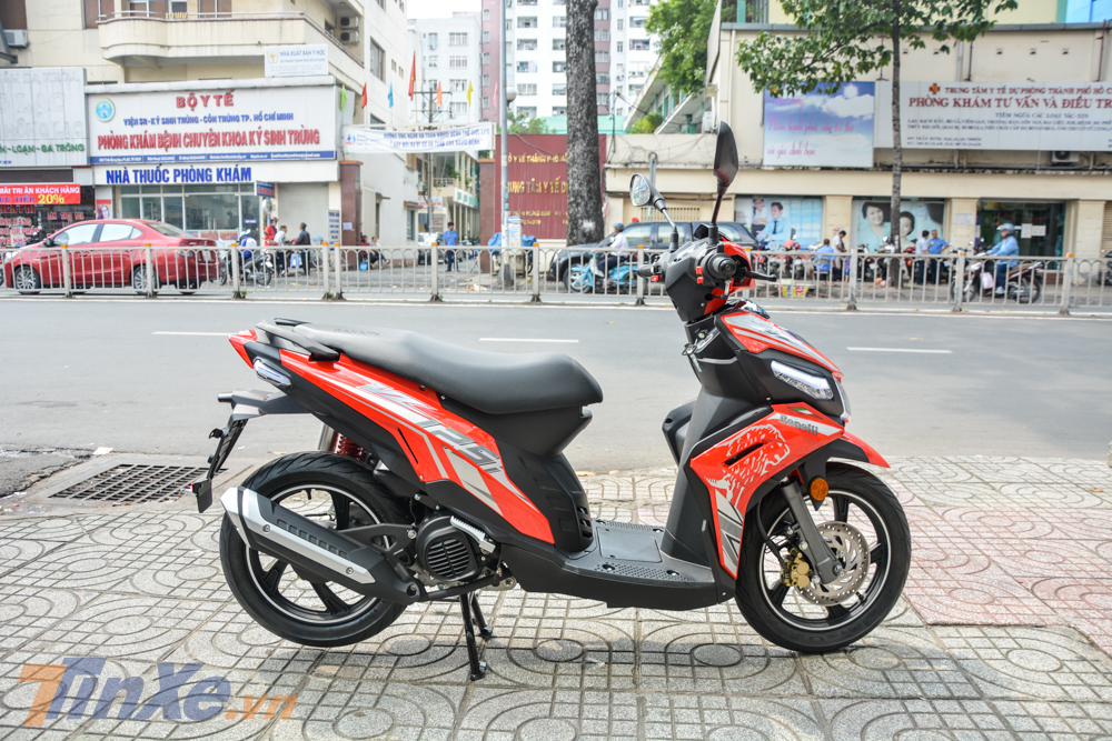 VZ125i cũng là chiếc xe tay ga đầu tiên của Benelli VZ125i cũng là chiếc xe tay ga đầu tiên của Benelli