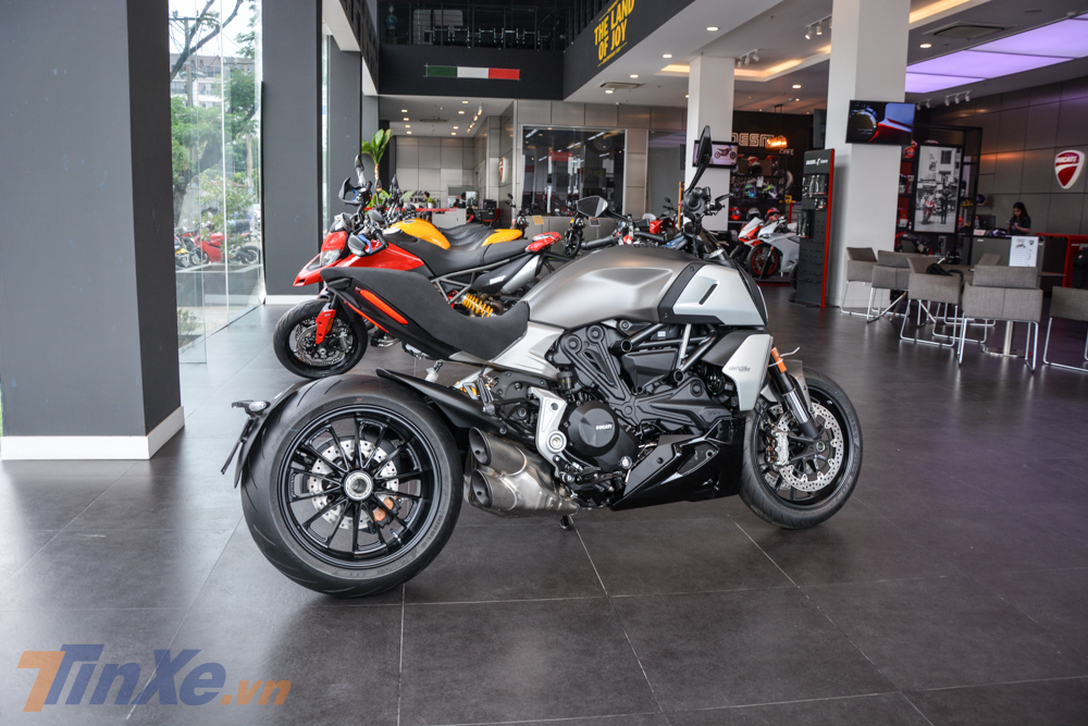 Ducati Diavel 1260 được gọi là Ducati Diavel 1260 được gọi là Hoa hậu trong dòng xe cruiser cỡ lớn