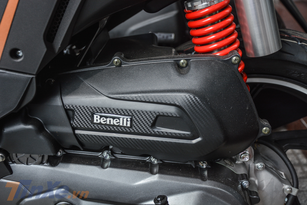 Benelli VZ125i 2019 sử dụng khối động cơ xy-lanh đơn, dung tích 124 phân khối