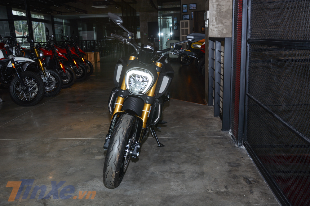 Đ&aacute;nh gi&aacute; xe Ducati Diavel 1260S 2019