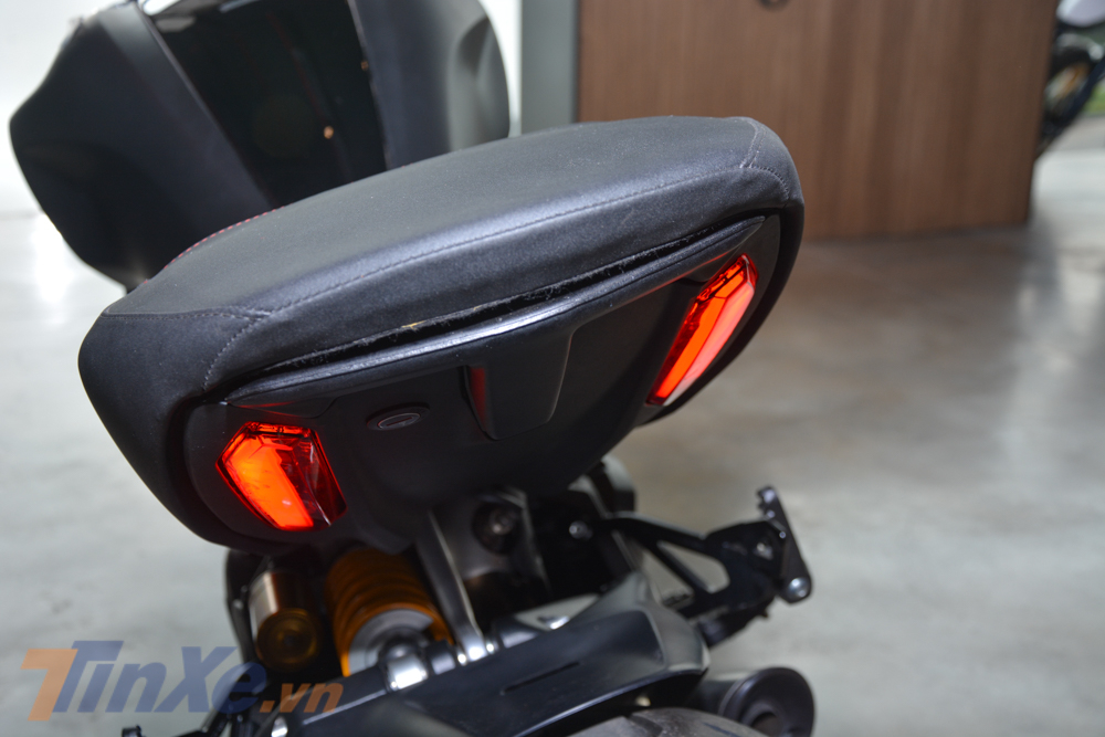Đ&egrave;n hậu LED của Ducati Diavel 1260S 2019