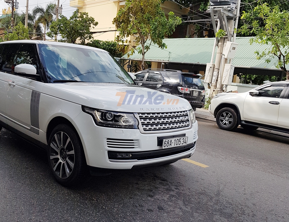 SUV hạng sang Range Rover Autobiography ở Ph&uacute; Quốc