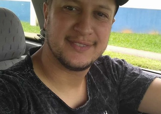 Ch&acirc;n dung anh Rog&eacute;rio 