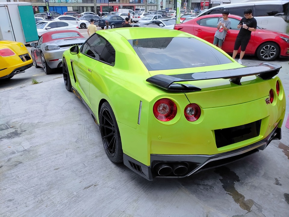 Si&ecirc;u xe đường phố Nissan GT-R