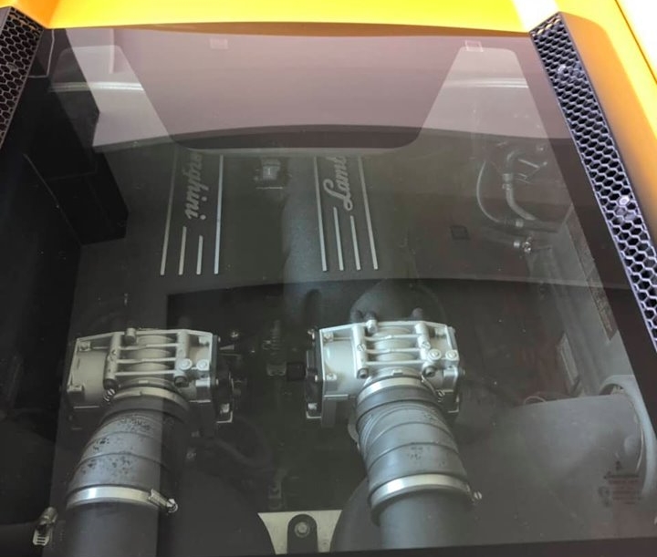 Động cơ V10 tr&ecirc;n si&ecirc;u xe Lamborghini Gallardo
