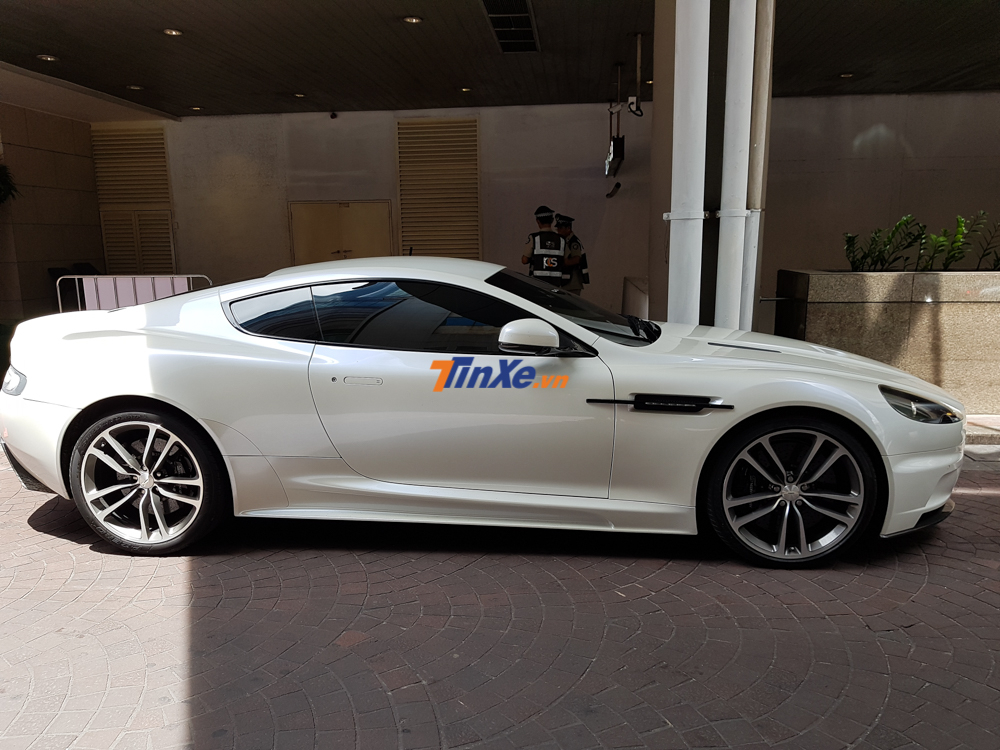 Si&ecirc;u xe Aston Martin DBS l&agrave; sự kết duy&ecirc;n giữa chiếc si&ecirc;u xe Aston Martin DB9 đ&atilde; c&oacute; hơn 5 chiếc tại Việt Nam v&agrave; mẫu xe đua Aston Martin DBR9