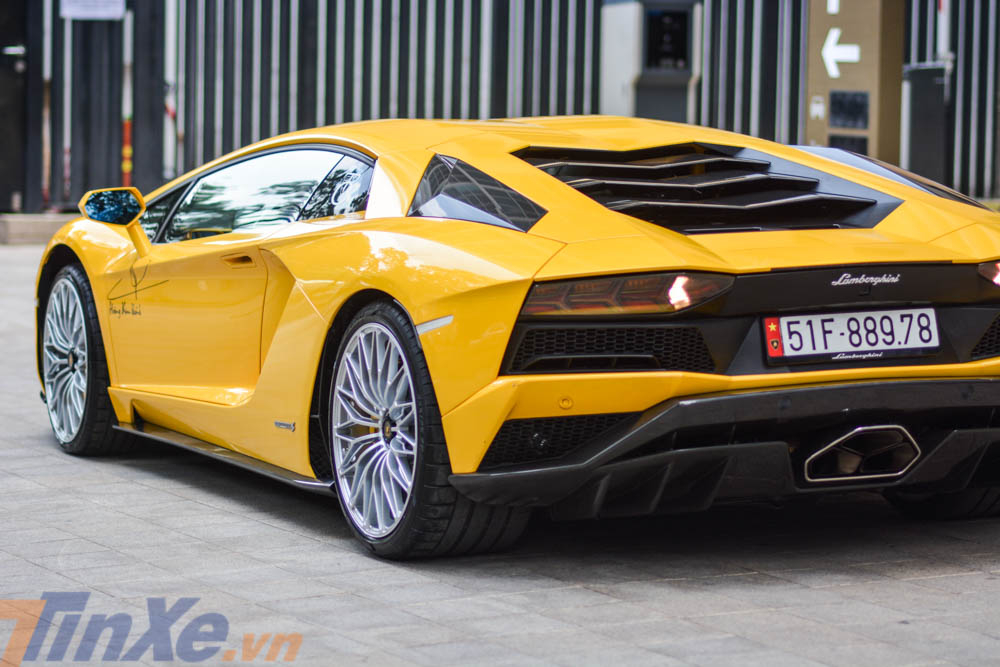 Chiếc Lamborghini Aventador S LP740-4 này đã tham dự vào cả hai hành trình Car Passion vào năm 2018 và 2019 Chiếc Lamborghini Aventador S LP740-4 này đã tham dự vào cả hai hành trình Car Passion vào năm 2018 và 2019