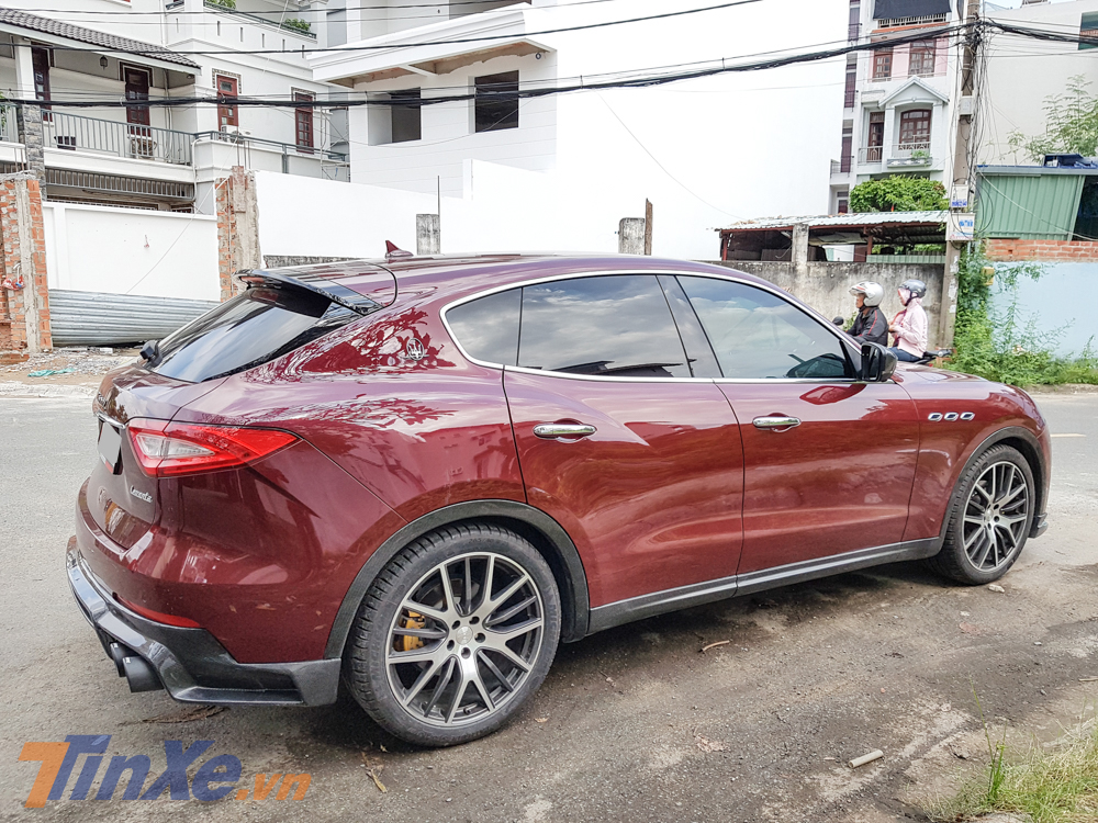 Maserati Levante độ Shtorm GT đầu ti&ecirc;n tại Việt Nam kh&ocirc;ng được th&ocirc;ng n&ograve;ng động cơ