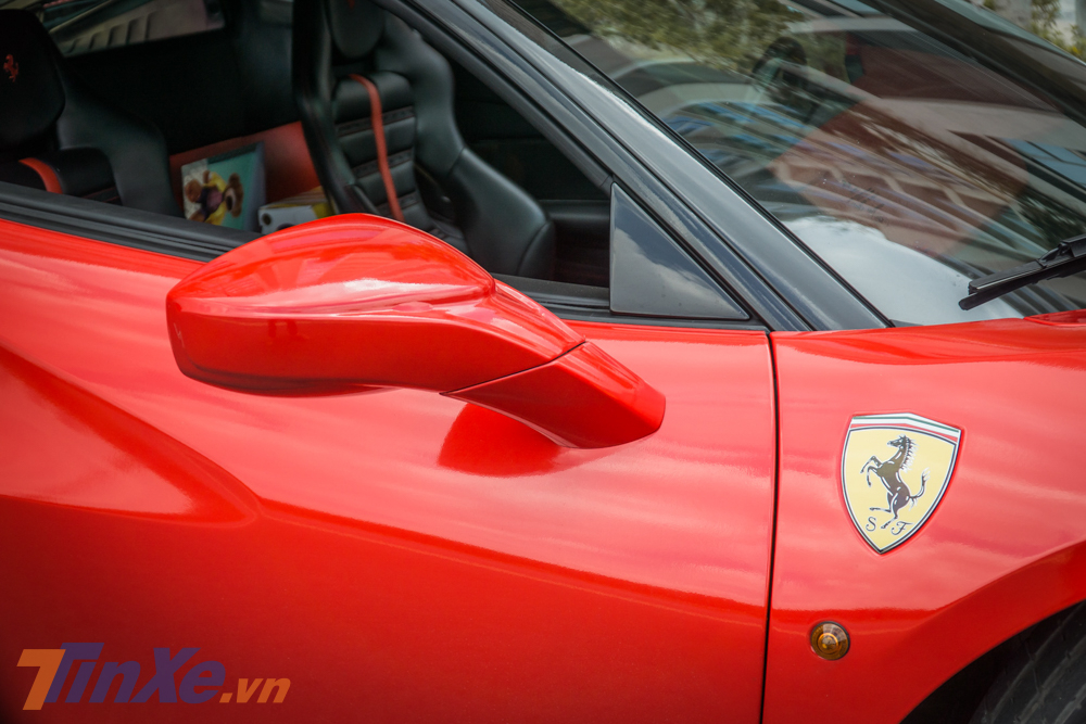 Siêu xe Ferrari 488 GTB lúc mới về nước có giá bán không dưới 16 tỷ đồng