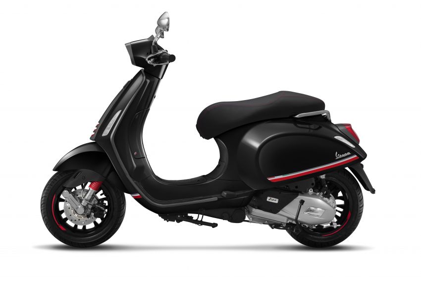 C&aacute;c trang bị tr&ecirc;n Vespa Sprint Carbon 2019 kh&ocirc;ng c&oacute; g&igrave; kh&aacute;c so với Sprint Ti&ecirc;u chuẩn