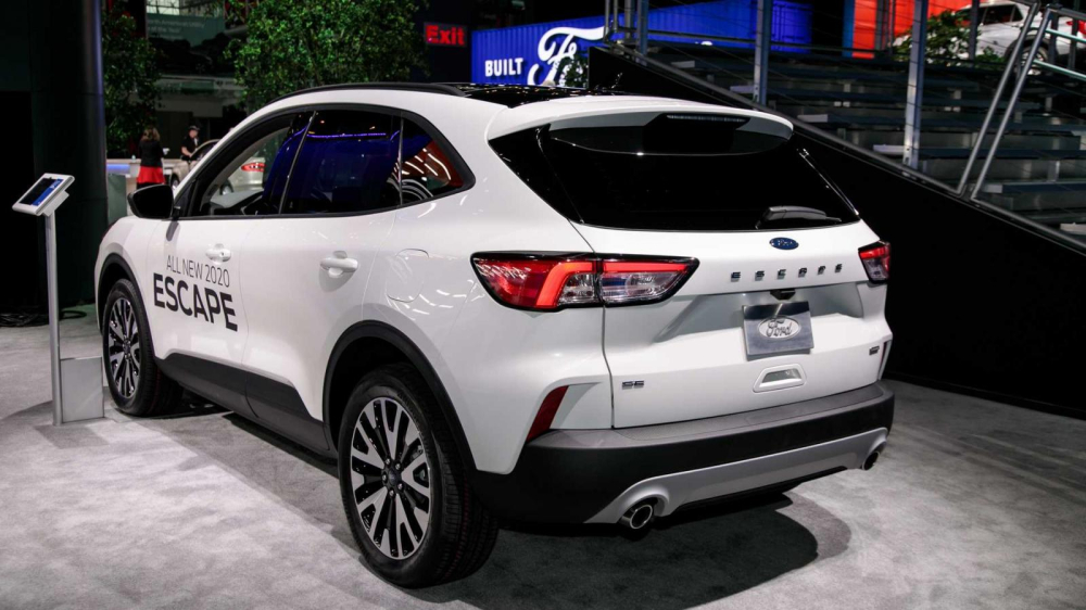 Nếu được lắp r&aacute;p trong nước, Ford Escape 2020 sẽ c&oacute; gi&aacute; b&aacute;n hấp dẫn để cạnh tranh c&ugrave;ng Honda CR-V, Hyundai Tucson hay Mazda CX-5